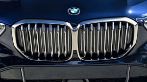 نقد و بررسی BMW X5 مدل 2019 carera.ir 2019 BMW X5 M50d 33 1