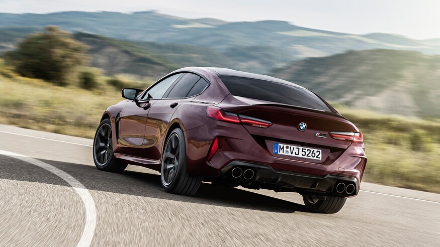 10 خودروی خارق‌العاده‌ که ما را به آینده‌ امیدوار می‌کند The 2020 BMW M8 Gran Coupe Competition 84